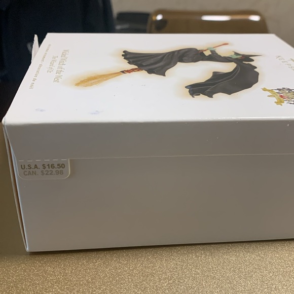 2009 HALLMARK 70th Anniversary Wizard of Oz /Wicked Witch of the West Ornament - Picture 14 of 14